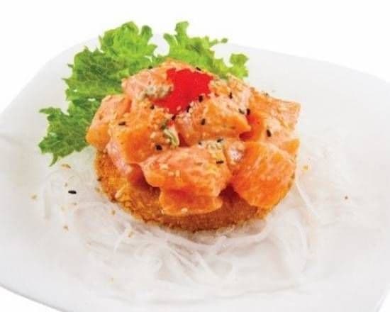 PZ1. Spicy Salmon Sushi Pizza