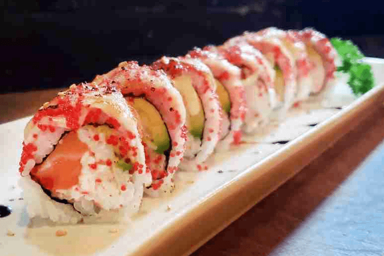 Tobiko Aburi Roll