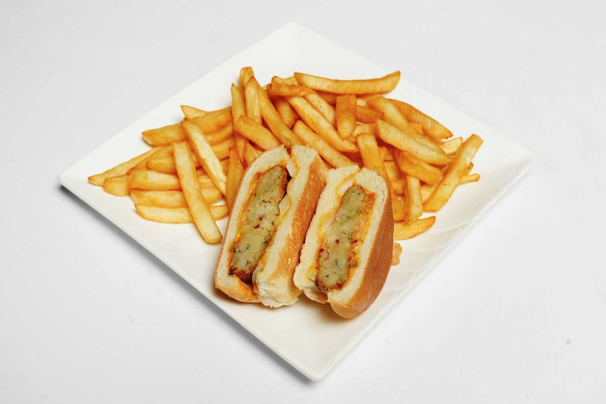 Spicy Achari Aloo Tikki Burger Combo