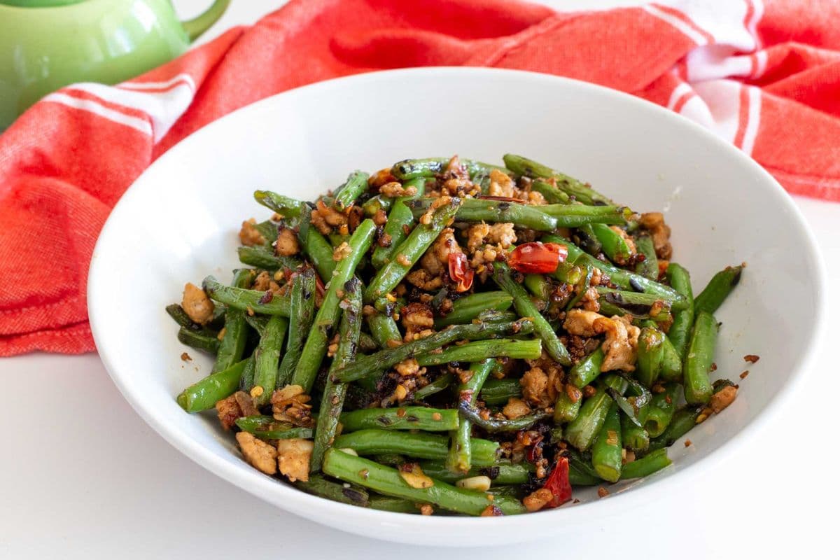 Green Beans with Spicy Minced Pork 幹煸四季豆肉碎