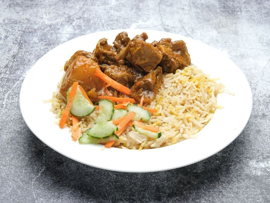 CURRY GOAT