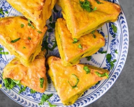 Bread Pakora (2 pcs)