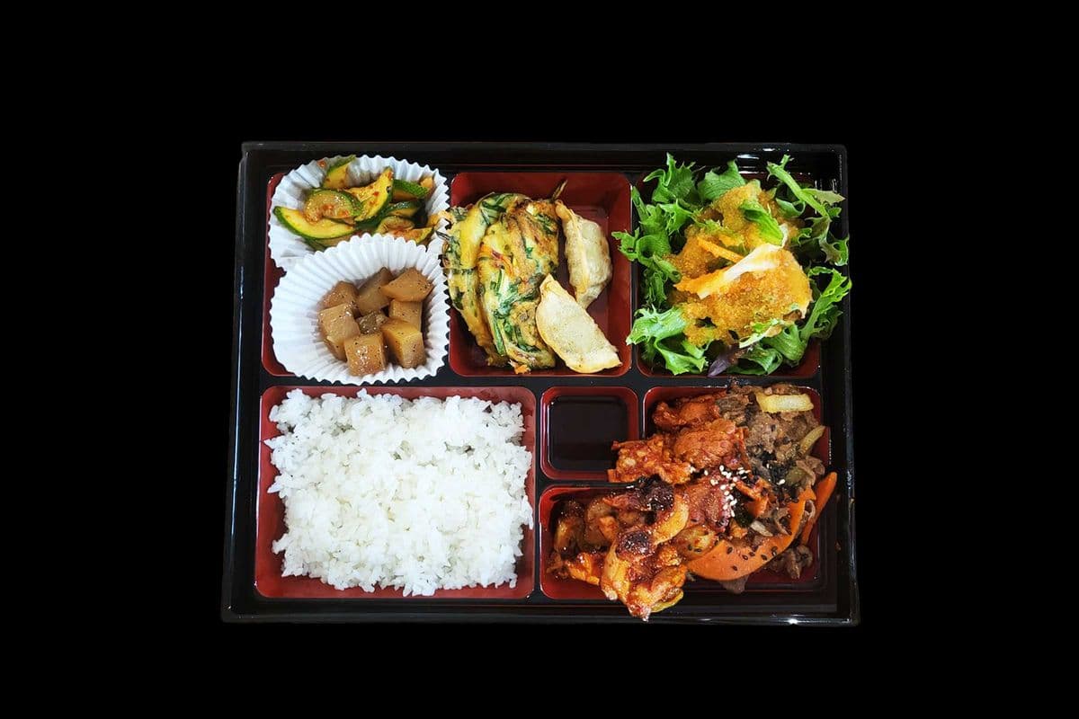 BBQ Combo Doshrock (Bulgogi + Jeyuk + Dak-galbi)
