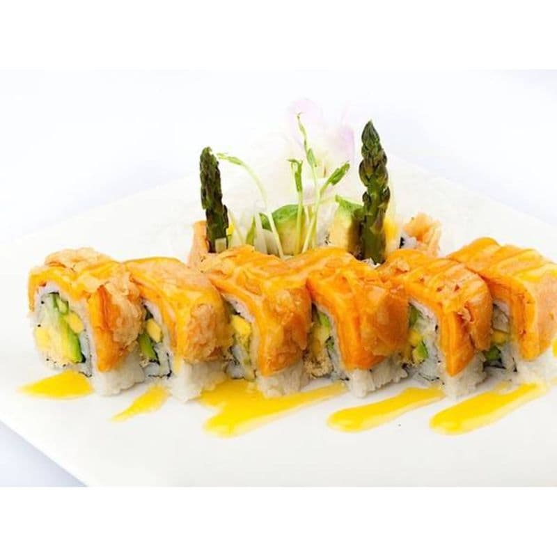 Fresh Mango Salmon Roll (8 pcs)