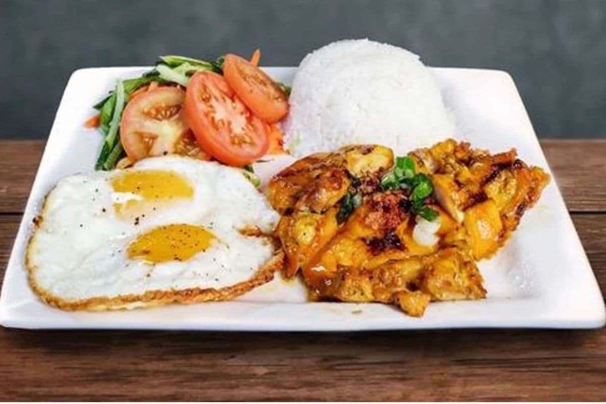67. Rice with Lemongrass Chicken and Two Eggs Sunny-Side Up