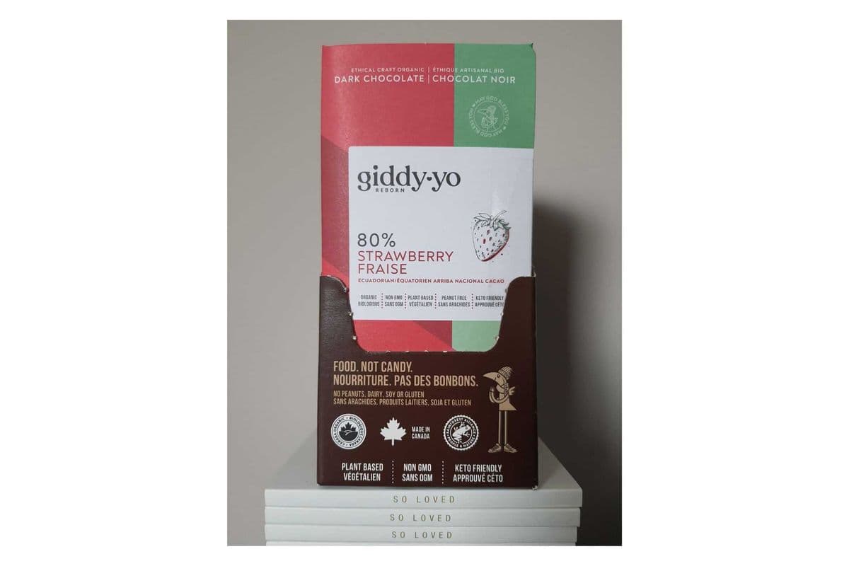 STRAWBERRY 80% DARK CHOCOLATE, BOX OF 20 x 60g BARS, ORGANIC & VEGAN. FREE OF PEANUTS, DAIRY, GLUTEN, SOY (Box of 20 - 60g bars)