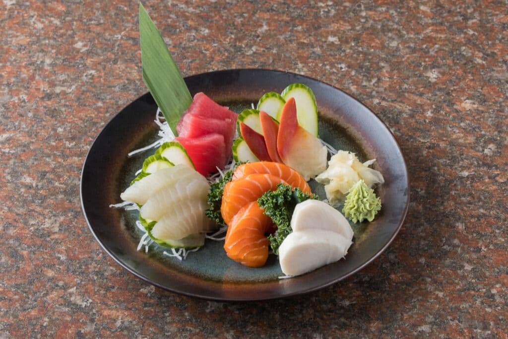 S1. Sashimi (14 Pcs)