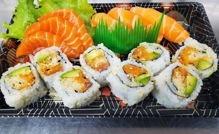 Mini Salmon Family (14 pcs)