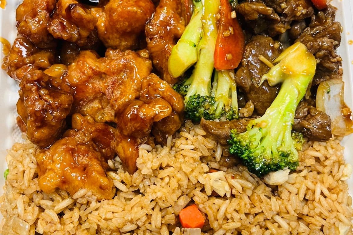 C3. vegetables spring roll, general Tao's chicken, beef W. broccoli.
