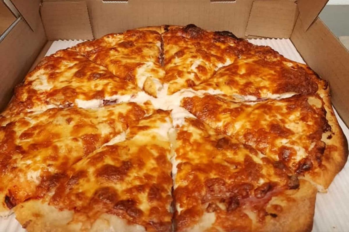 THIN 12"-Crust Smoke Show Pizza