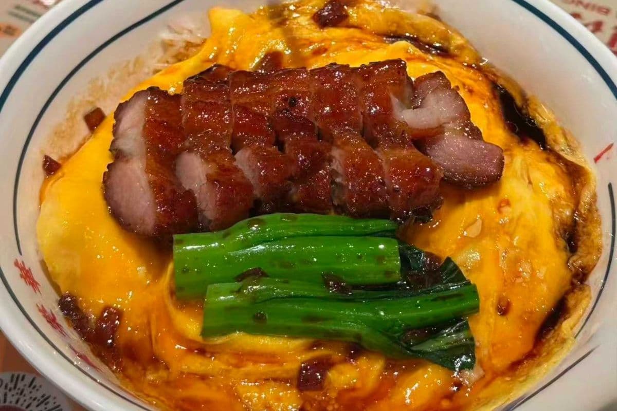 BBQ Pork with Soft Scrambled Eggs in Sweet Soy Sauce over Rice 甜豉油滑蛋叉烧饭