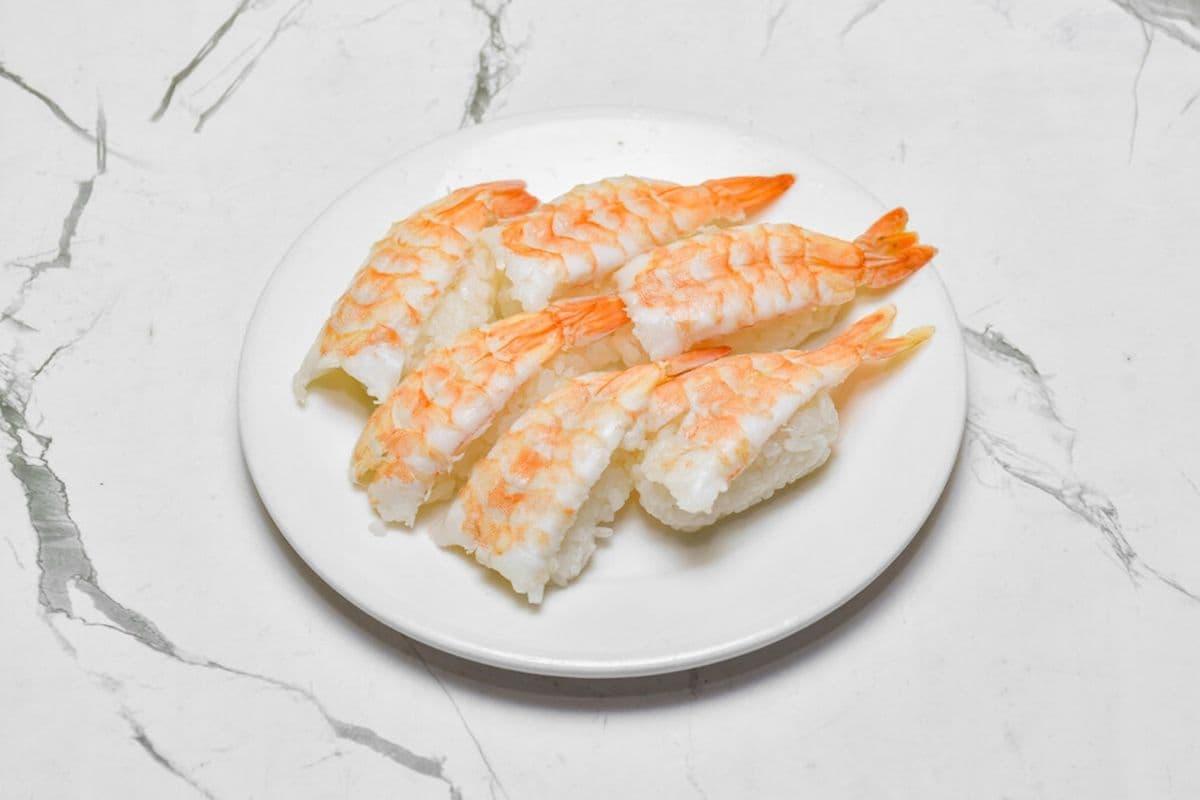 Shrimp Sushi (6 pcs)