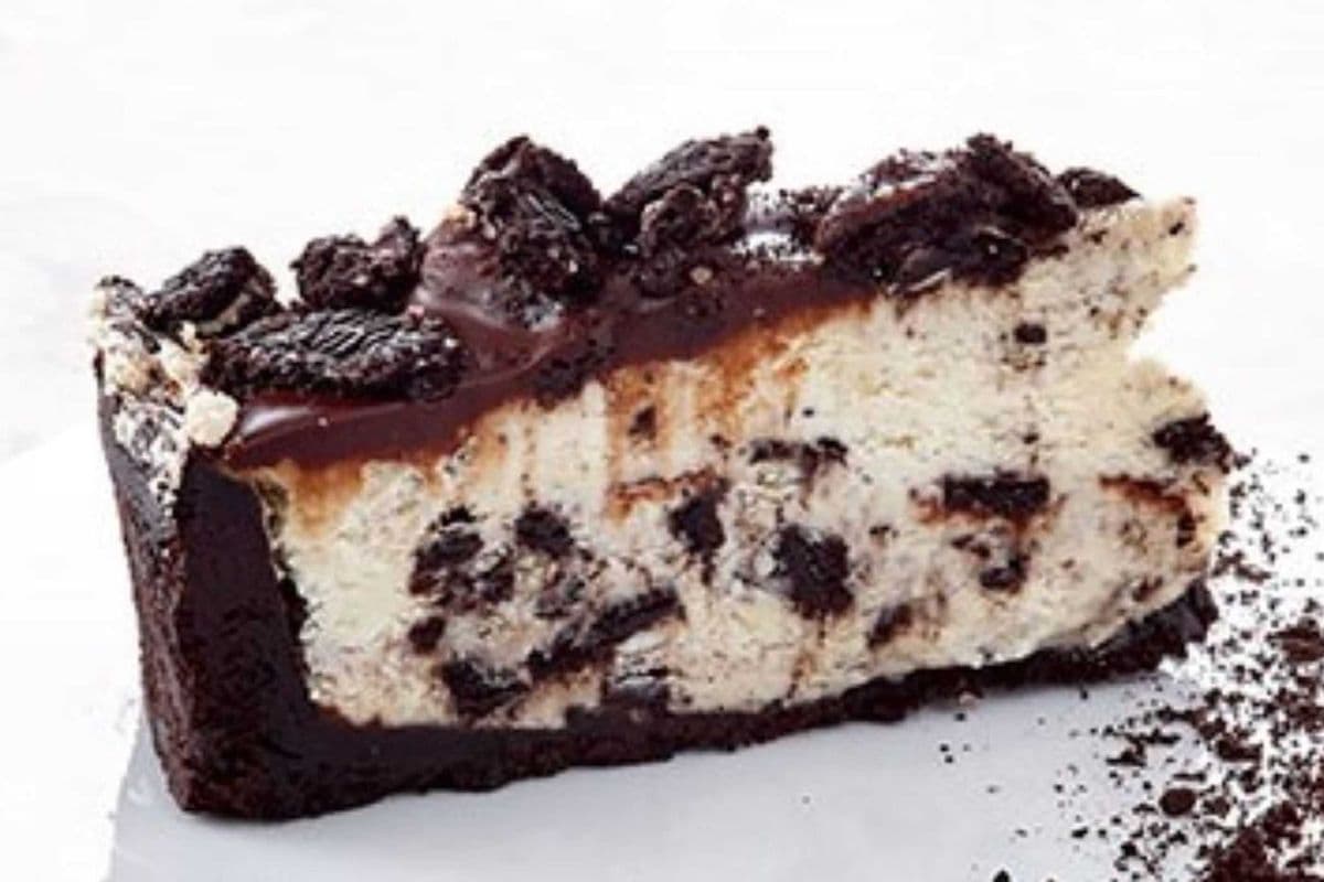 Insane Oreo Cheesecake