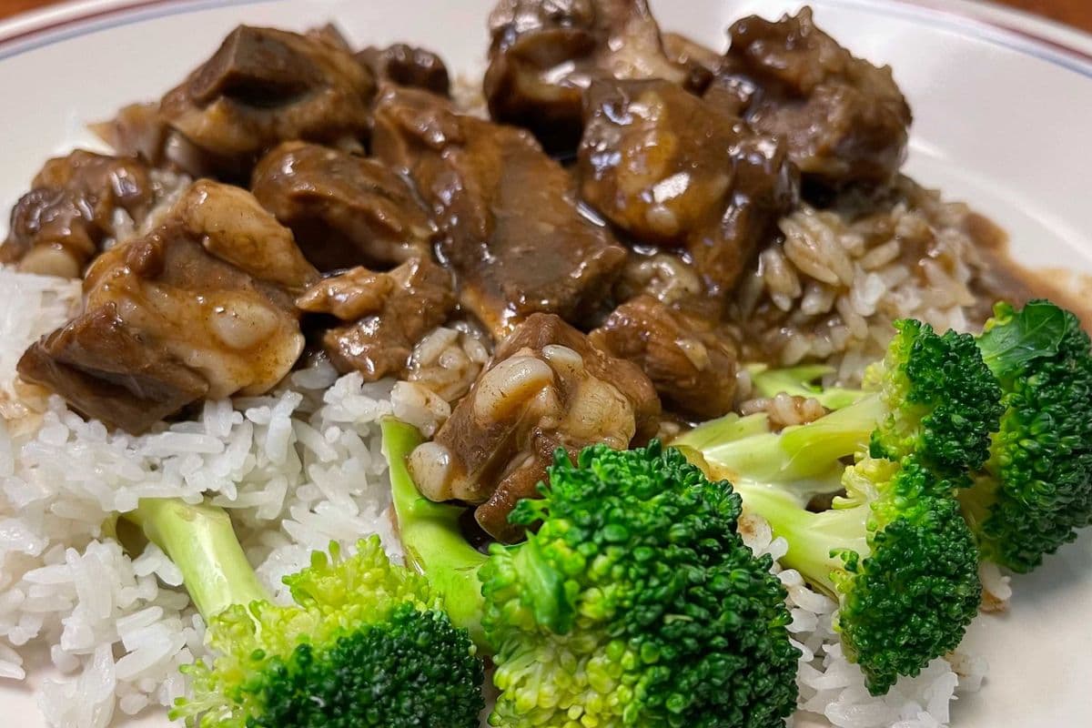 Braised Spareribs on Rice