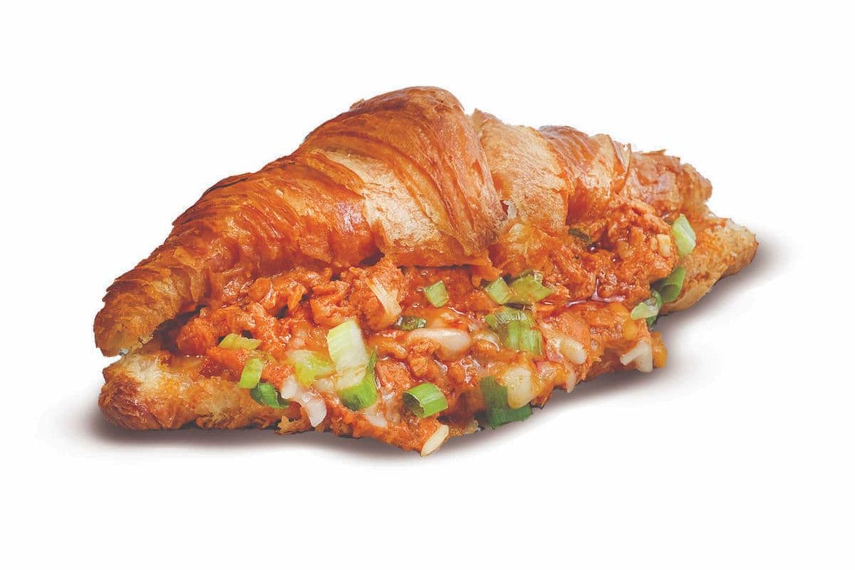 Butter Chicken Croissant (402 Cal)