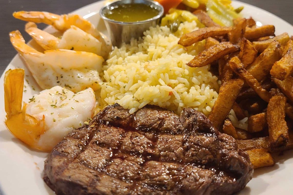 Filet de mignon avec 5 crevettes papillon