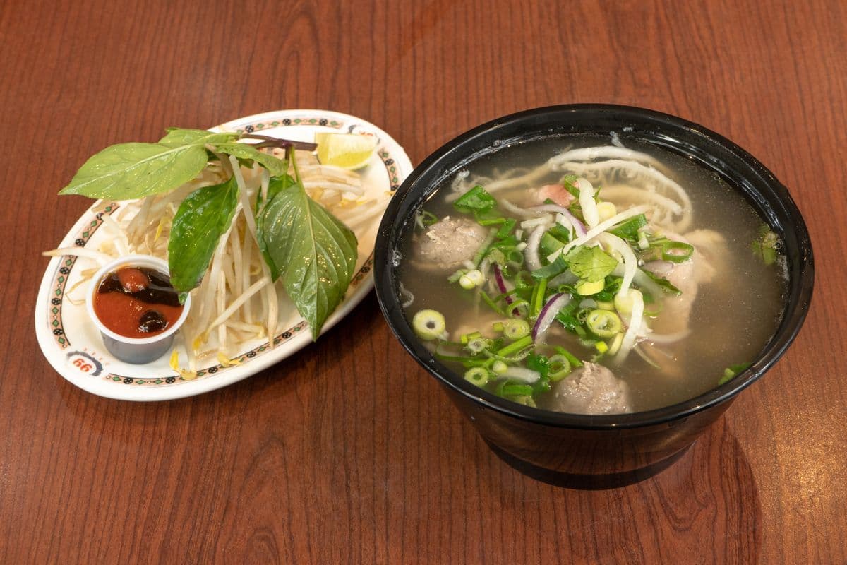201. House Special 99 Rice Noodle Soup (Pho Dac Biet)