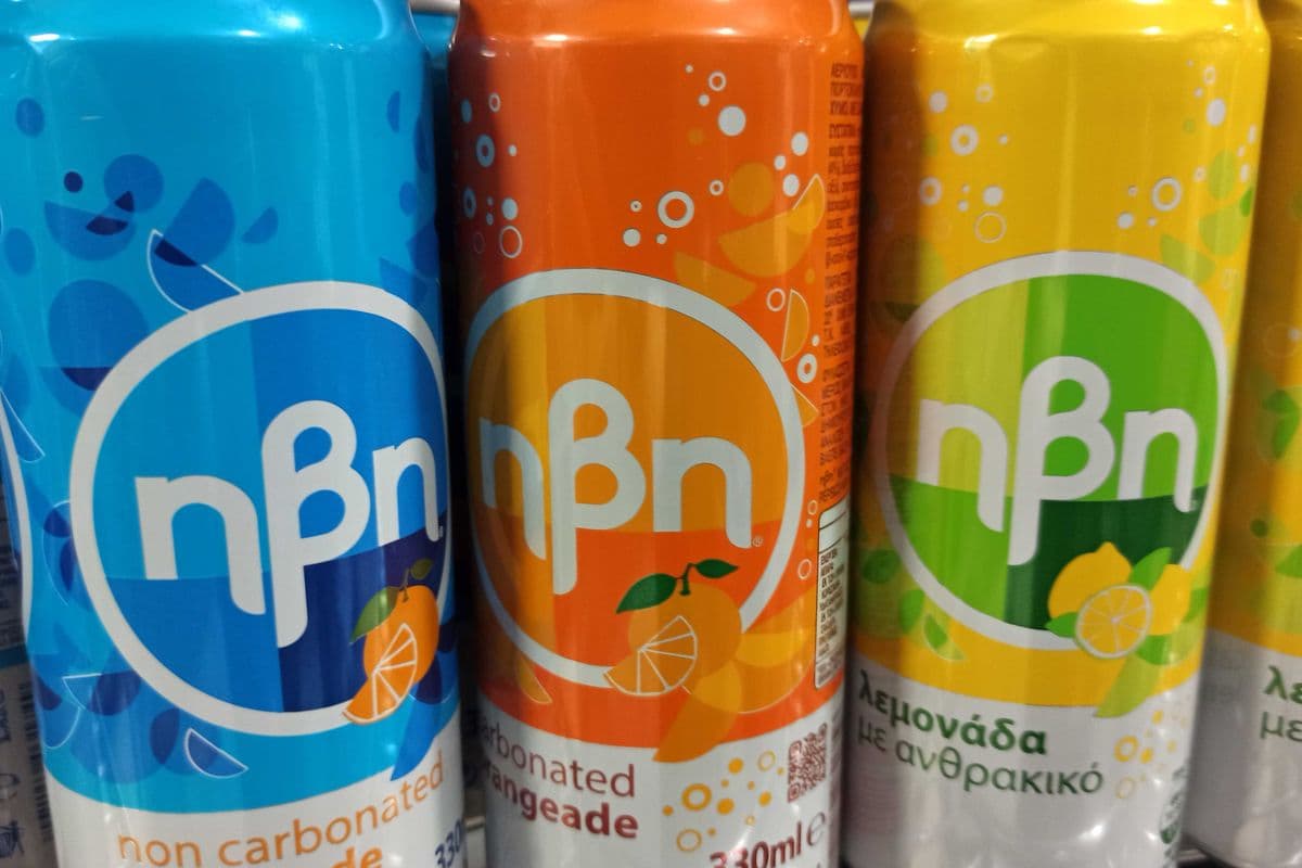 Flavored Greek soft drinks (330 ml) (0 Cal)