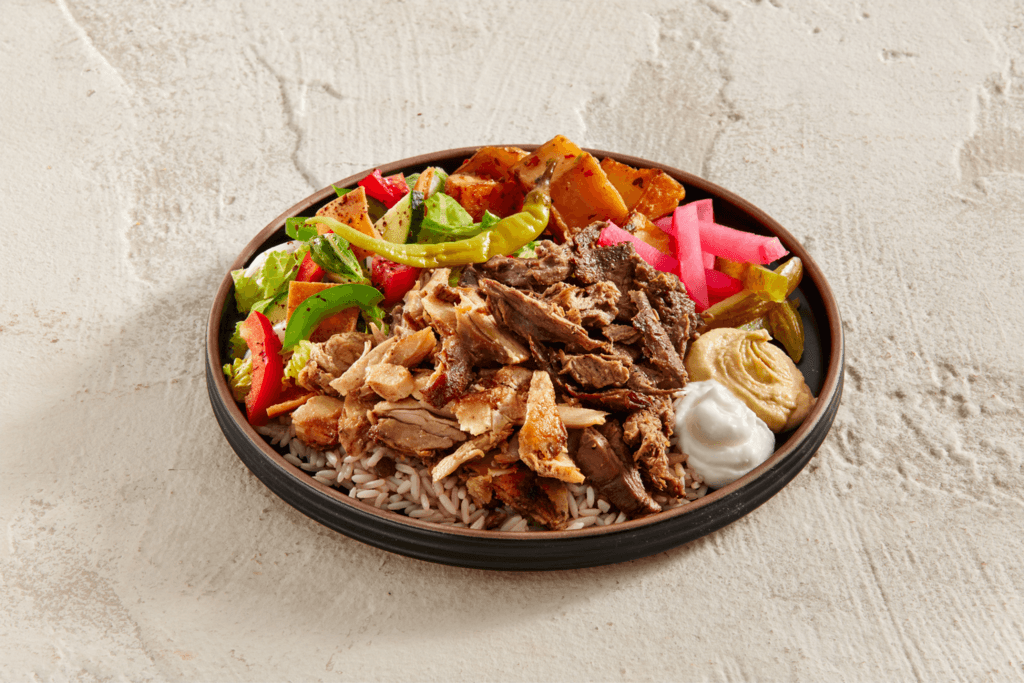 Chicken & Beef Shawarma Plate / Assiette de poulet et de bœuf Shawarma