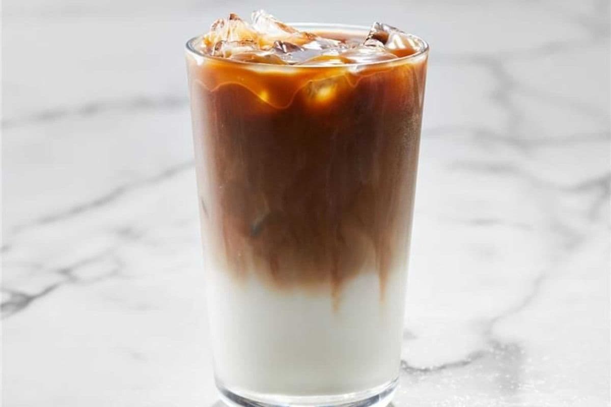 Iced Vanilla Latte 冰香草拿铁 (20oz)