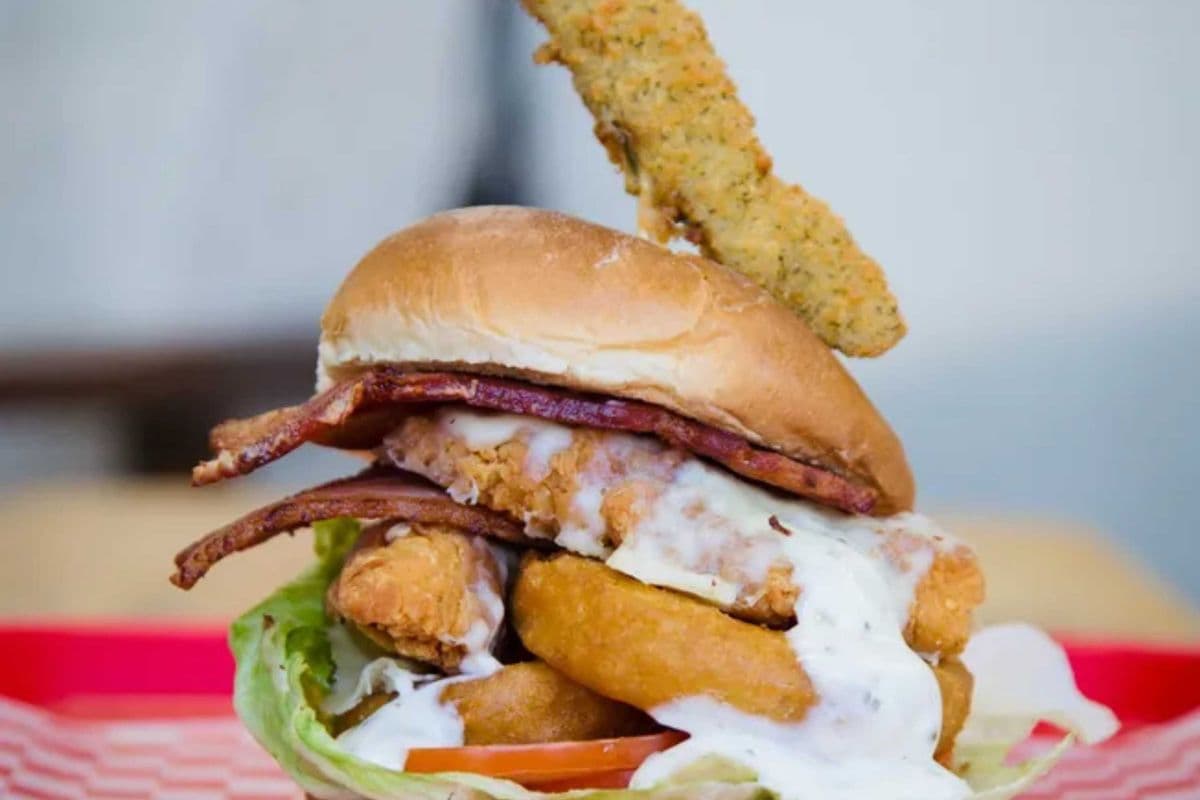 Ultimate Chicken Burger