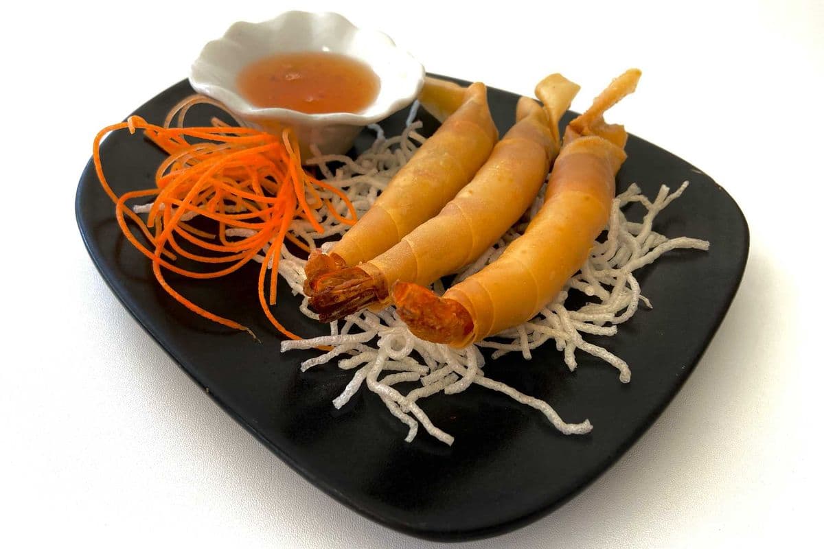A2. Crispy Shrimp Roll (3 rolls)