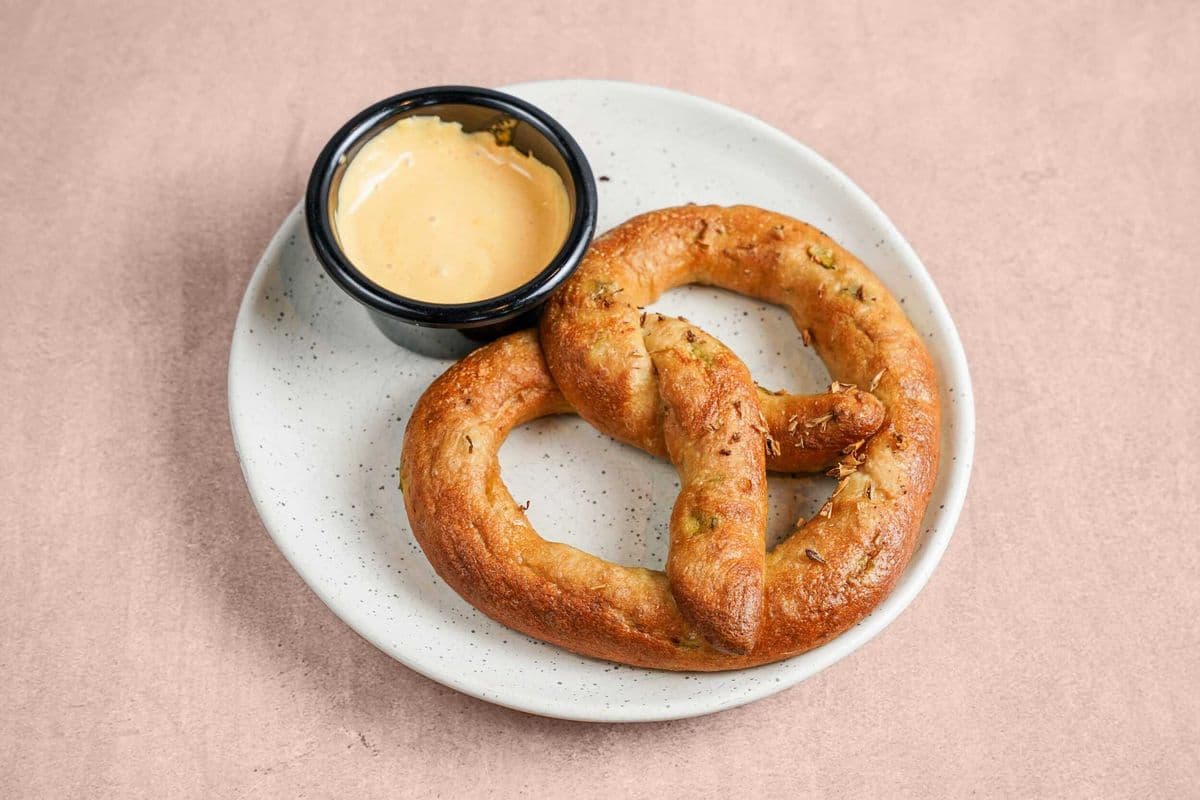 Pretzel chaud au jalapeno