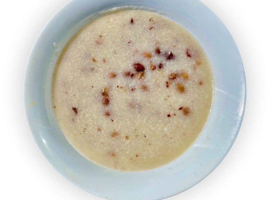 C3. 柴魚花生粥  Dried Stockfish & Peanut Congee