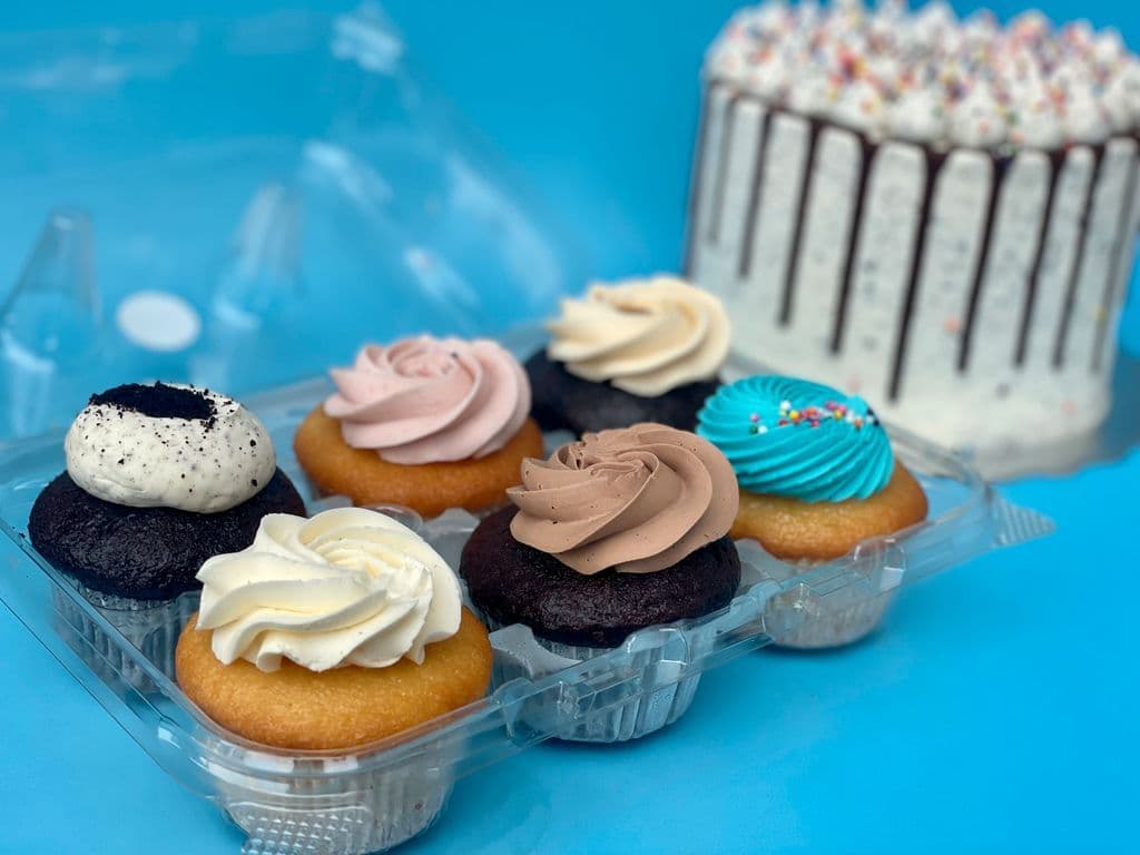 Heathers Kitchen Cupcakes (6Pack)