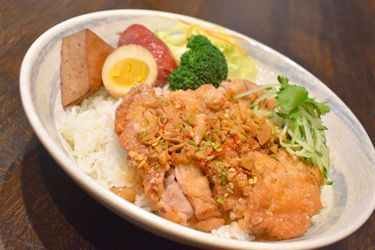 Crispy Spicy Chicken with Rice 椒麻雞飯