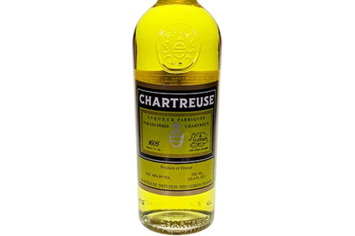 YELLOW CHARTREUSE (1 x 750 ml)