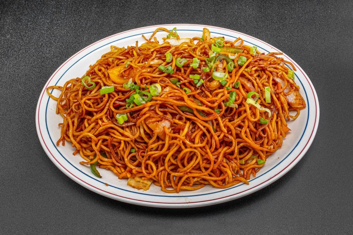 Vegetable Hakka Noodles