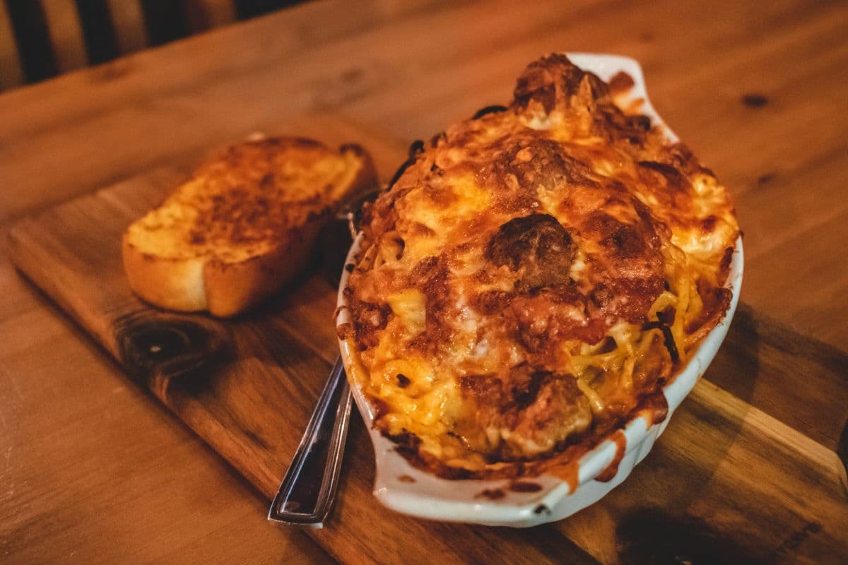 Baked Spaghetti and Meatballs