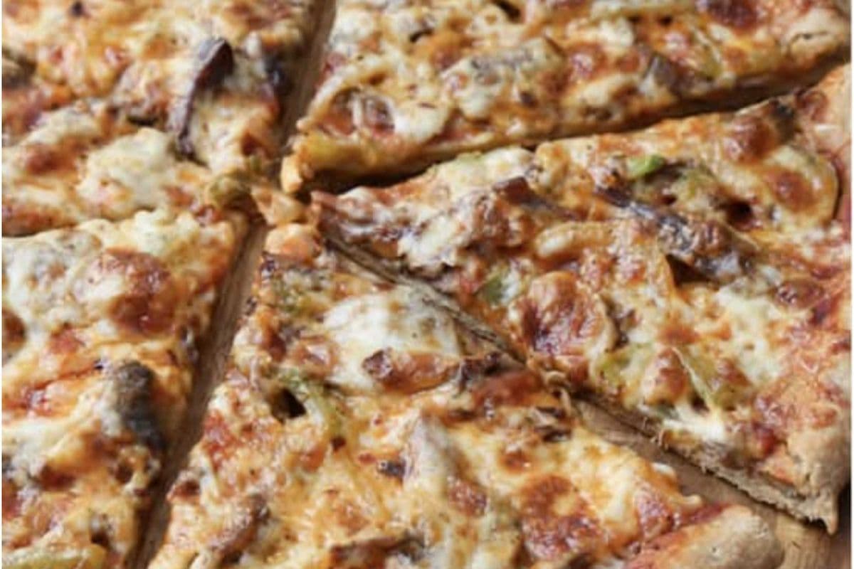 Ground Beef & Mushroom Pizza | پیتزا گوشت و قارچ