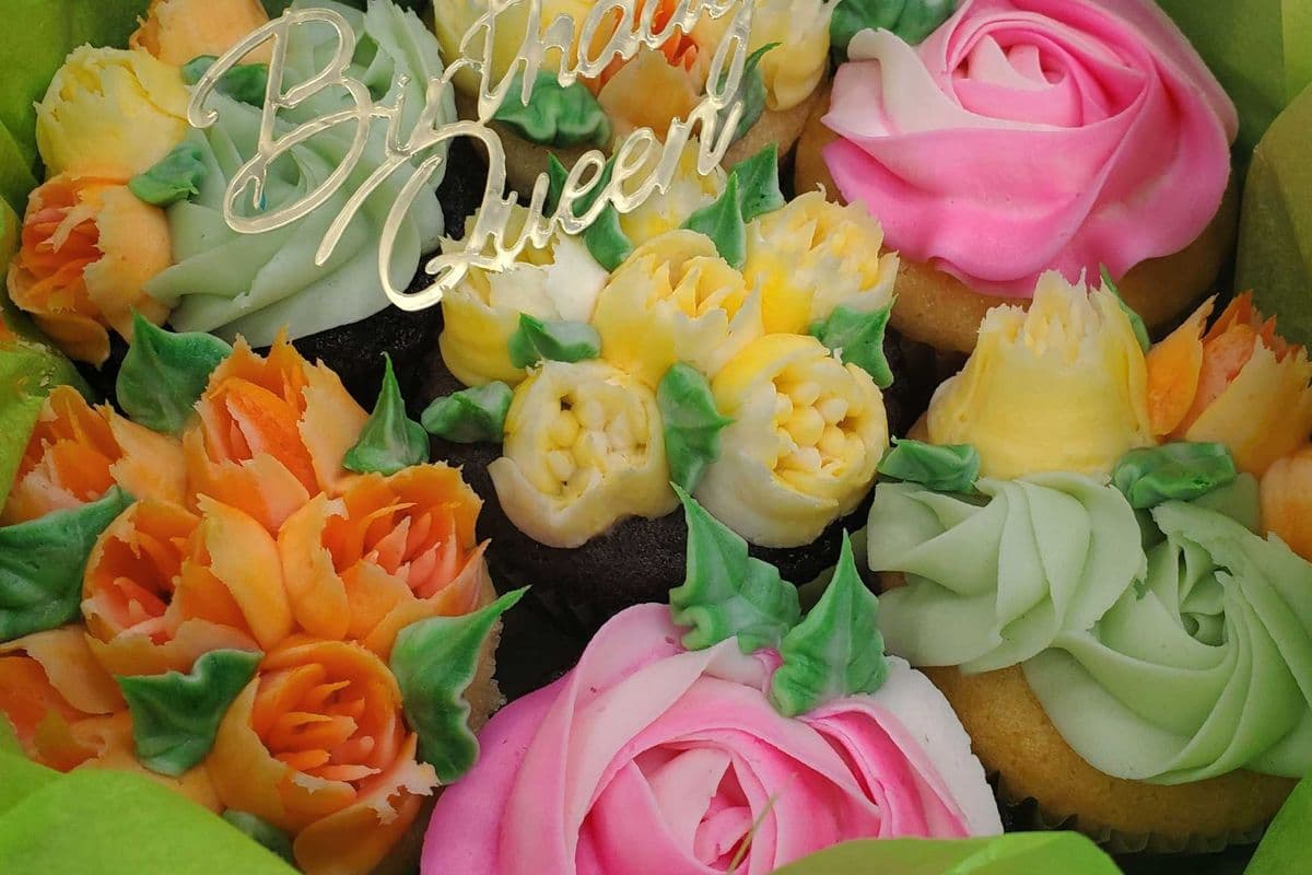 Bouquet in Pinks (1 x 7 cupcakes)