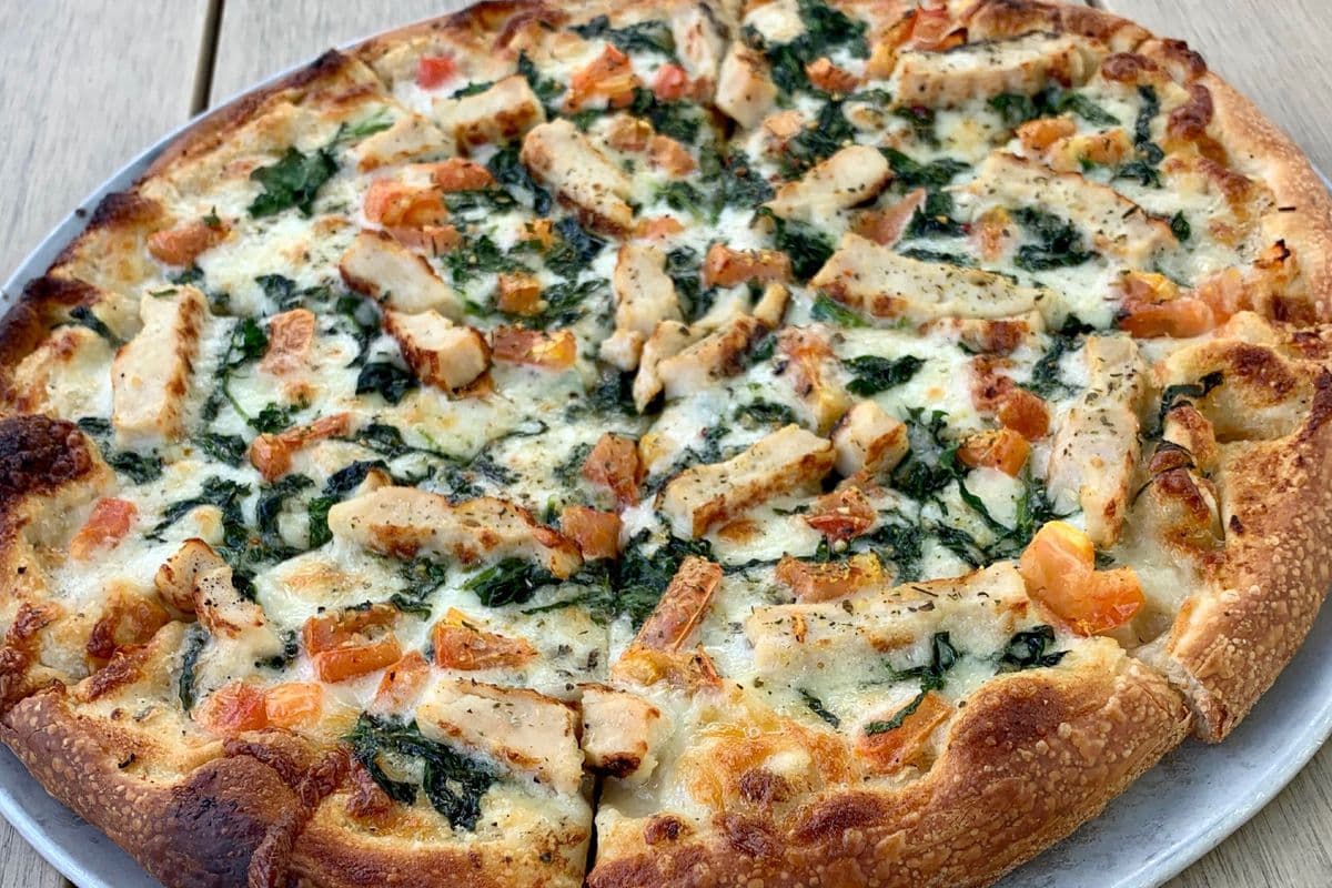 15" Large Chicken Alfredo Pizza