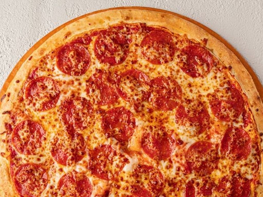 Large Pepperoni Pizza