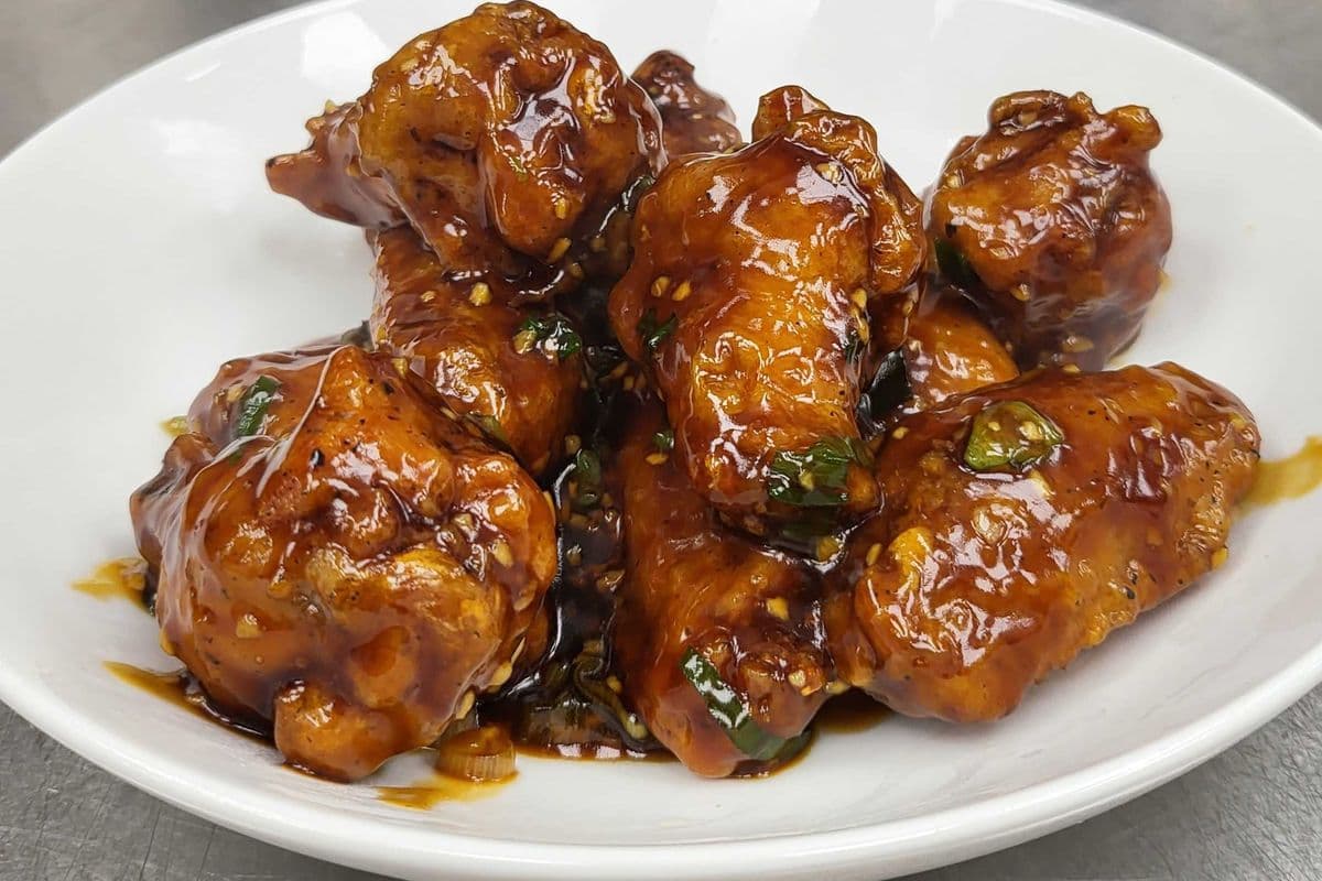 A20. Chicken Wings (10 pcs)