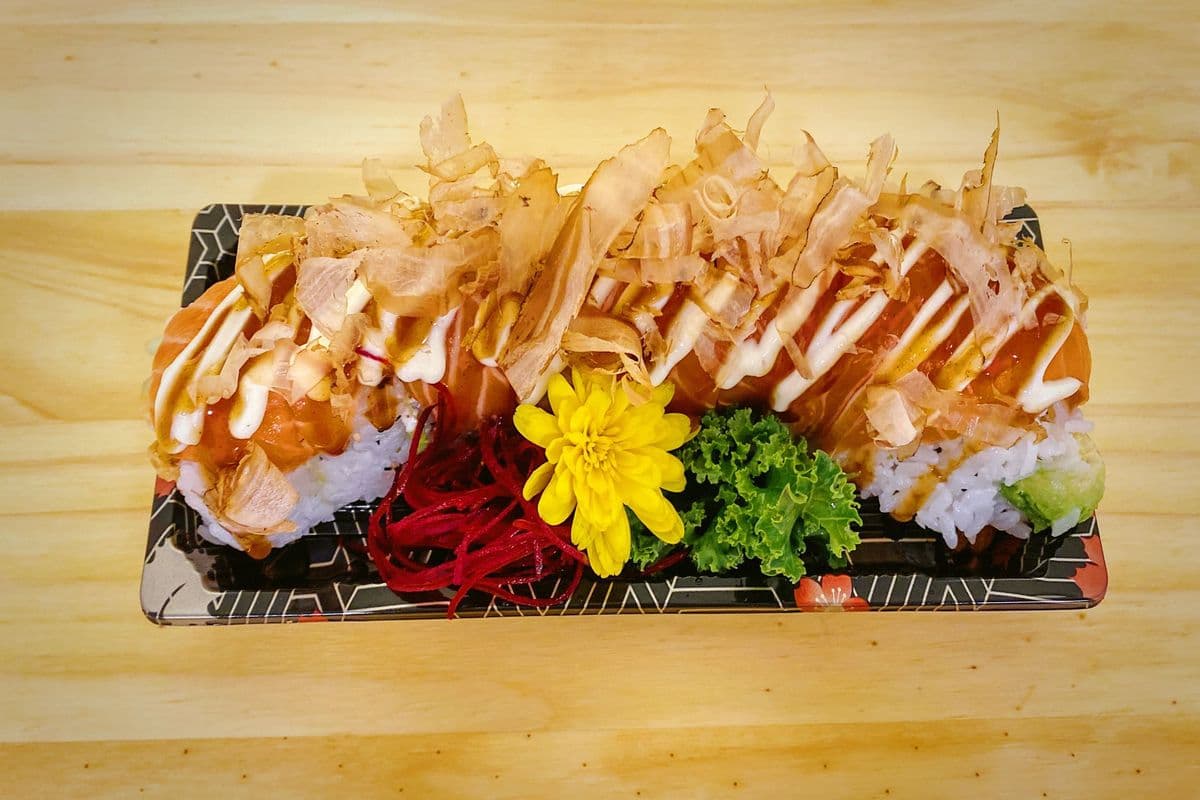 Okonomi Roll (8 pcs)