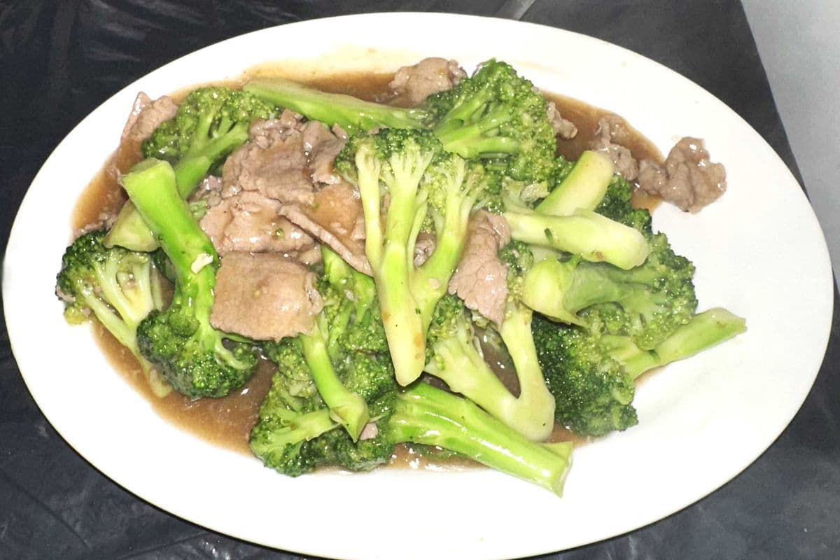 79. Pan Fried Beef with Broccoli