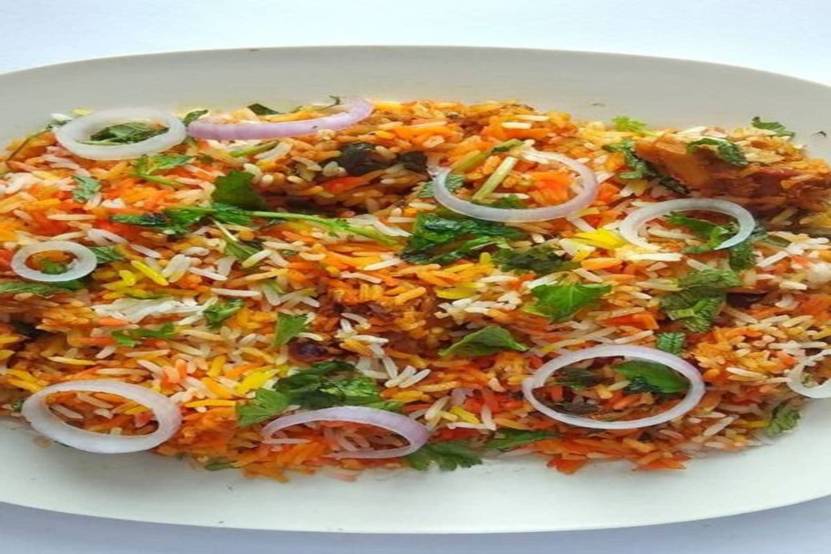 Chicken Hydrabadi Dum Biryani