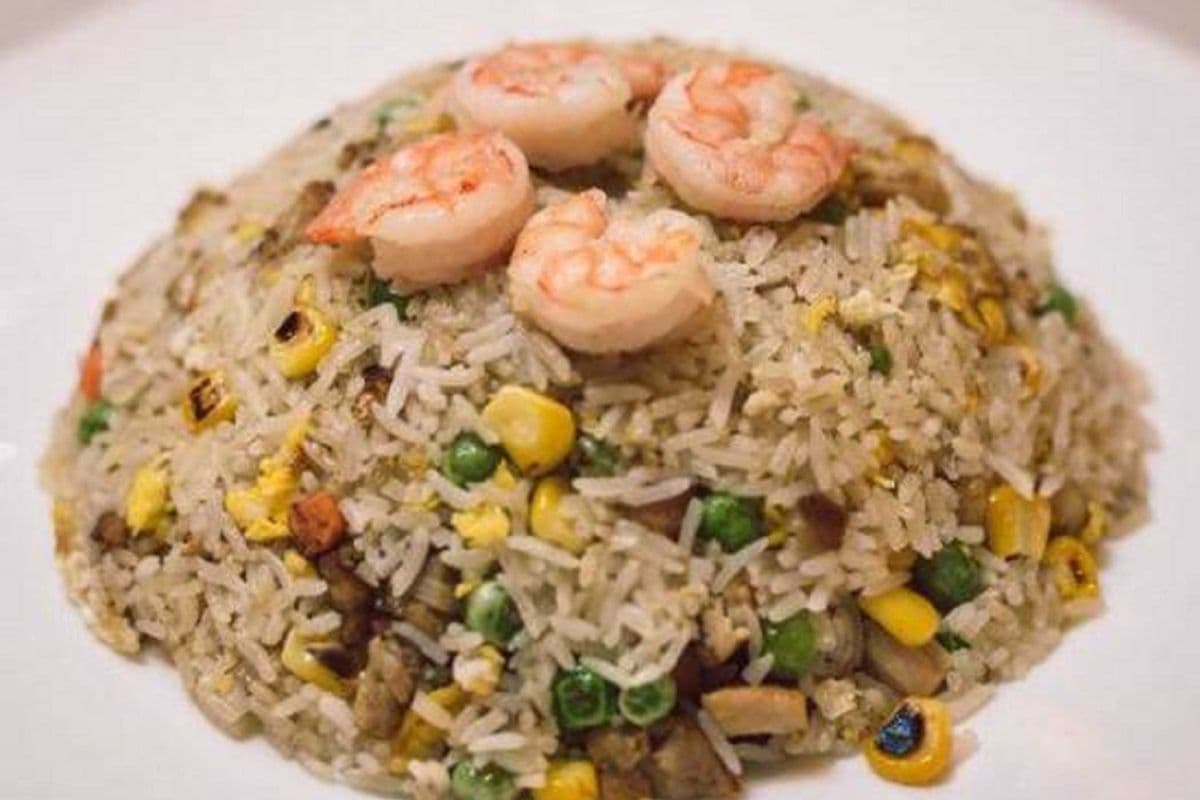 437 - Pineapple Chicken and Shrimp Fried Rice （鸡丝虾炒饭）