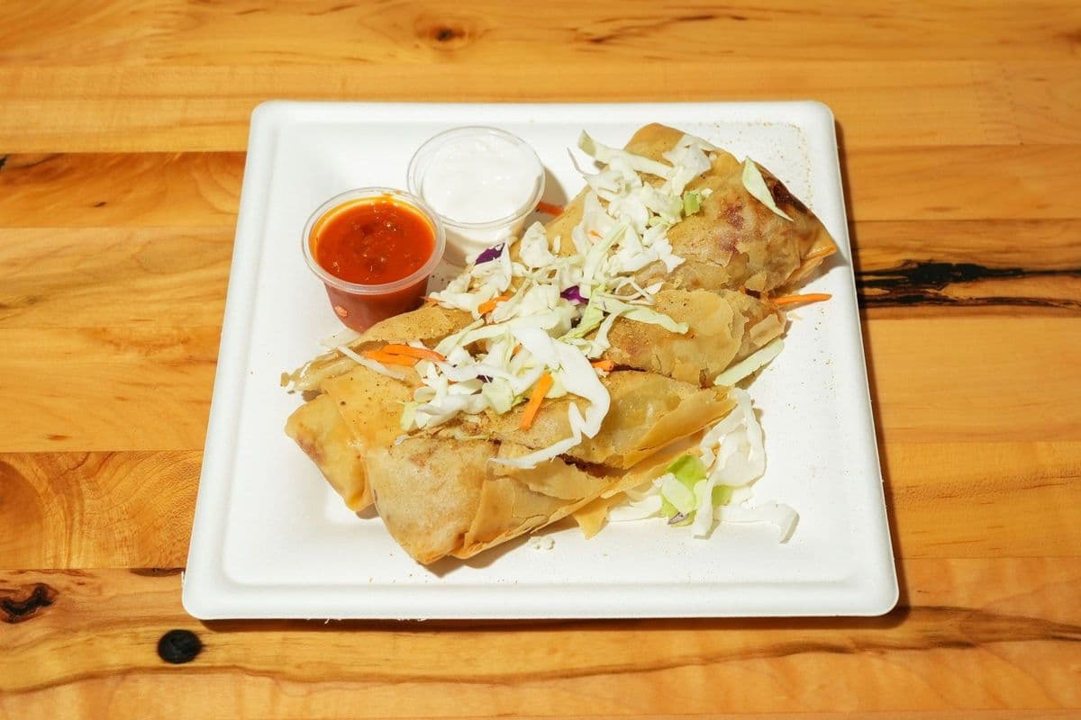 Veg Noodles Spring Rolls (Large)