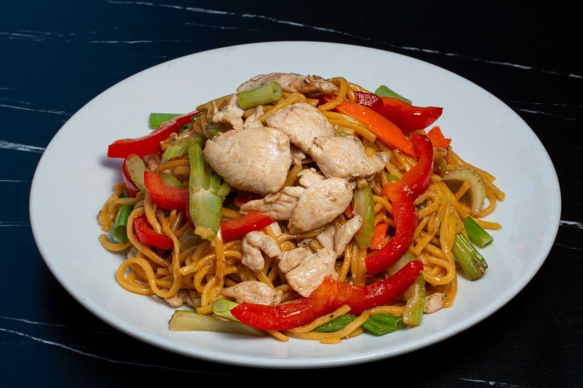 CU44 Yaki Chow Mein