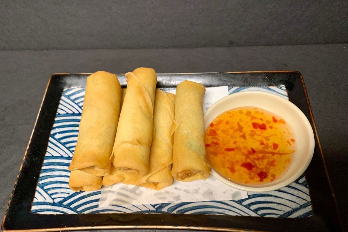 018. Vegetable Spring Roll (6 pcs)