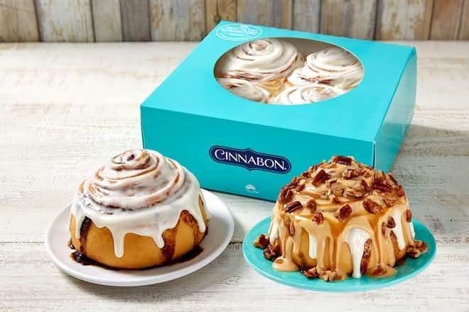 4 Pack Classic Original and Caramel Pecan Combo