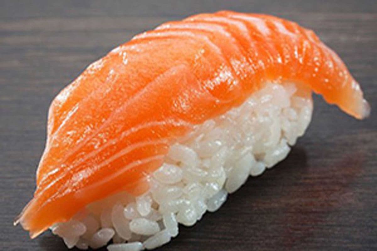Salmon (1 pc)