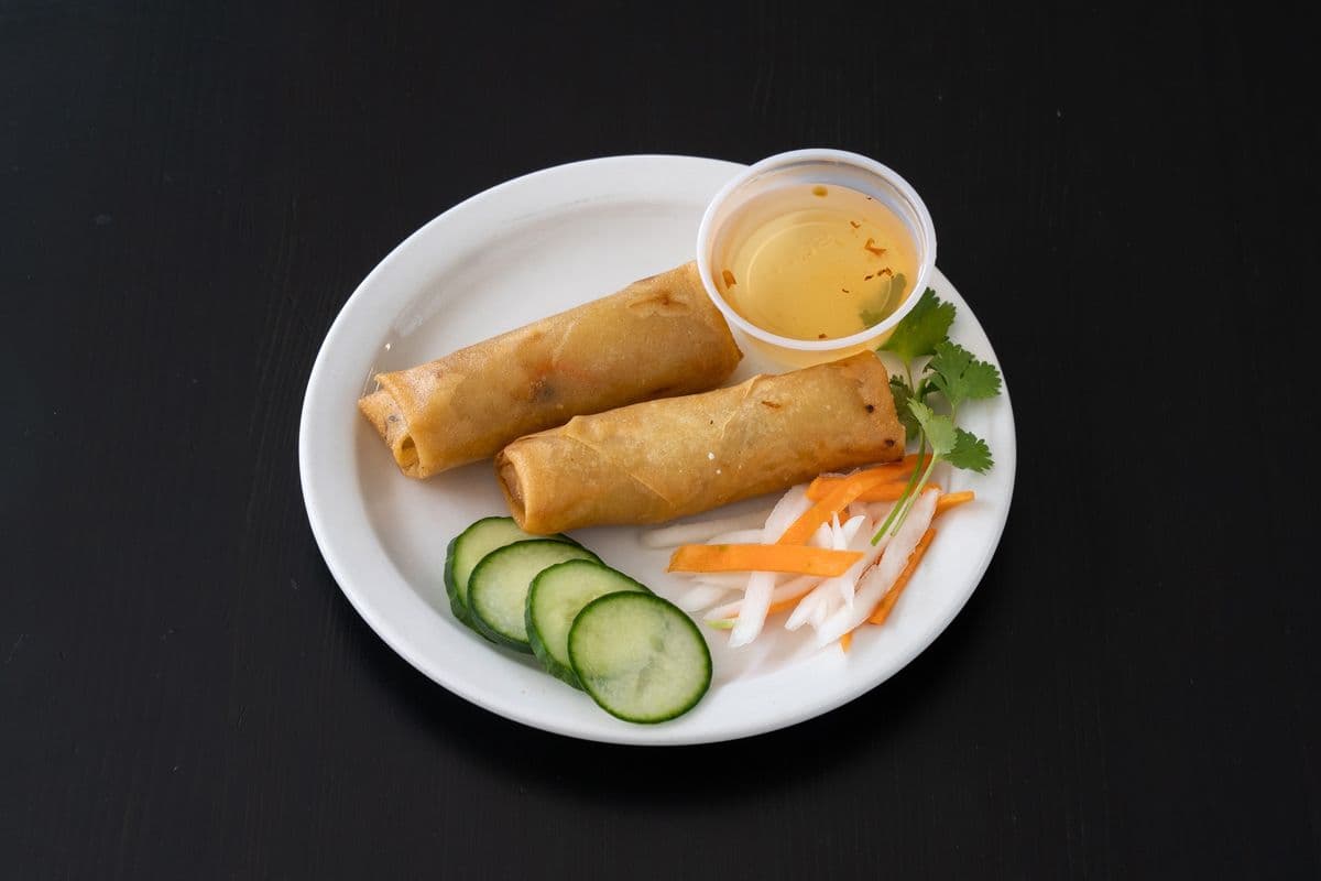 Rouleaux Impériaux Poulet (2 mcx) / Chicken Imperial Rolls (2 pcs)