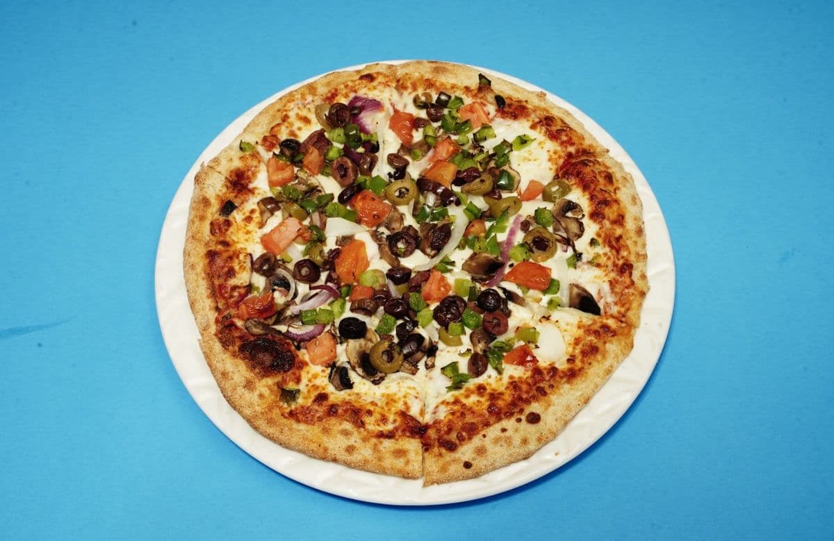 (2 for 1) Pizza Végétarienne / Vegetarian Pizza / (2 for 1) Pizza Végétarienne / Vegetarian Pizza