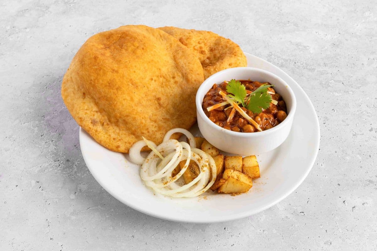 Chole Bhature (Available till 3 pm)